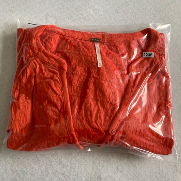 Free people women’s top - Picture 6 of 7